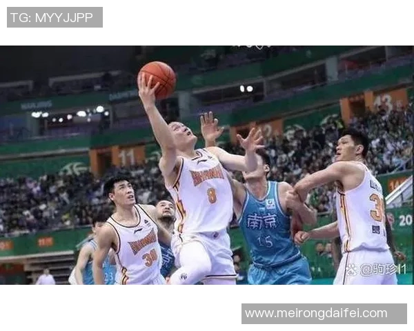 西安篮球队与上海篮球队对决分析：力量与技巧的较量与启示